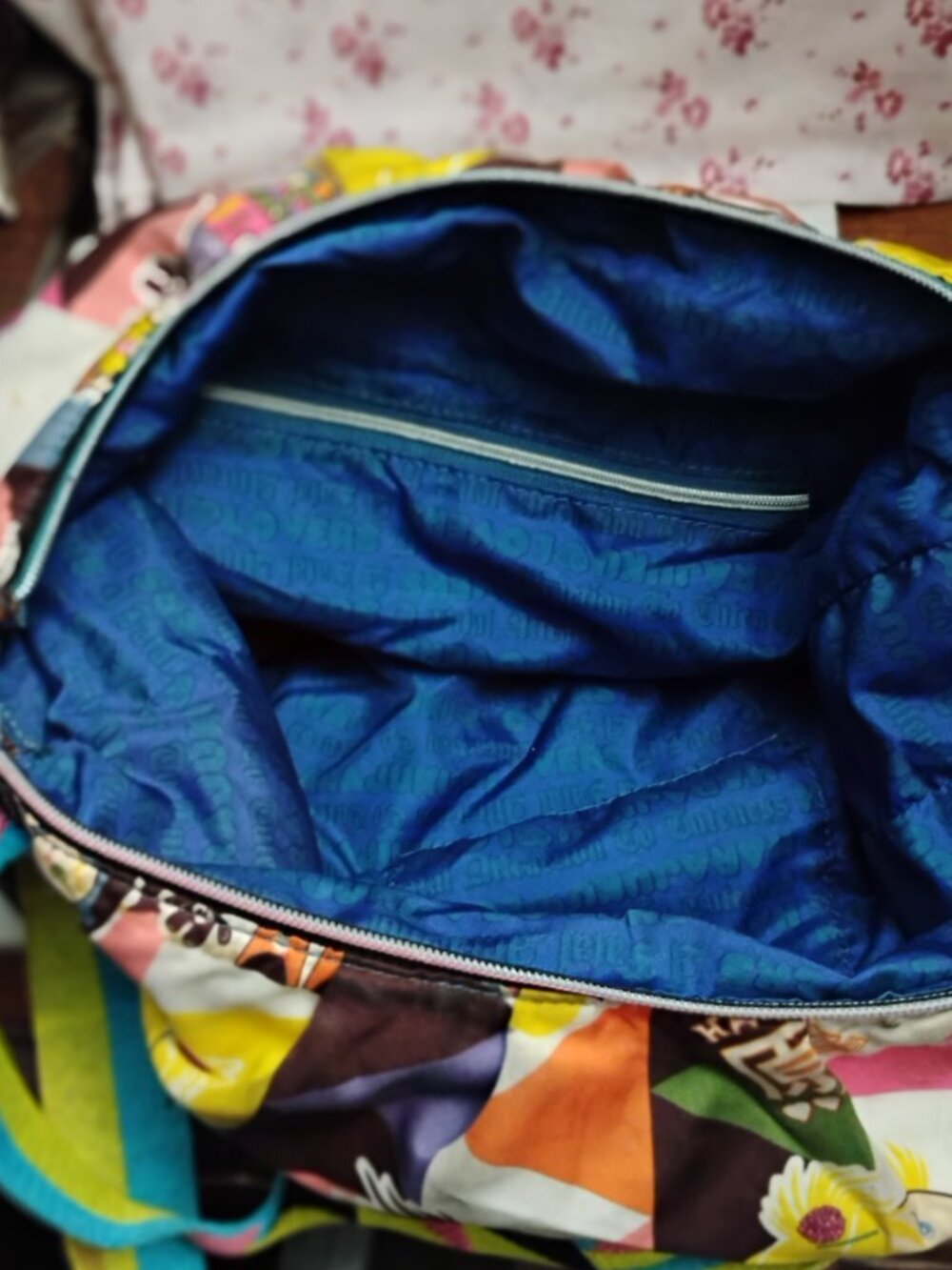 Harajuku Lovers Crossbody Purse - Picture 13 of 14
